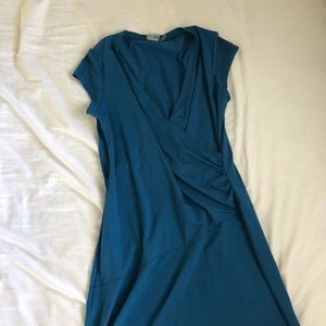 Athleta stretchy faux wrap dress in blue
